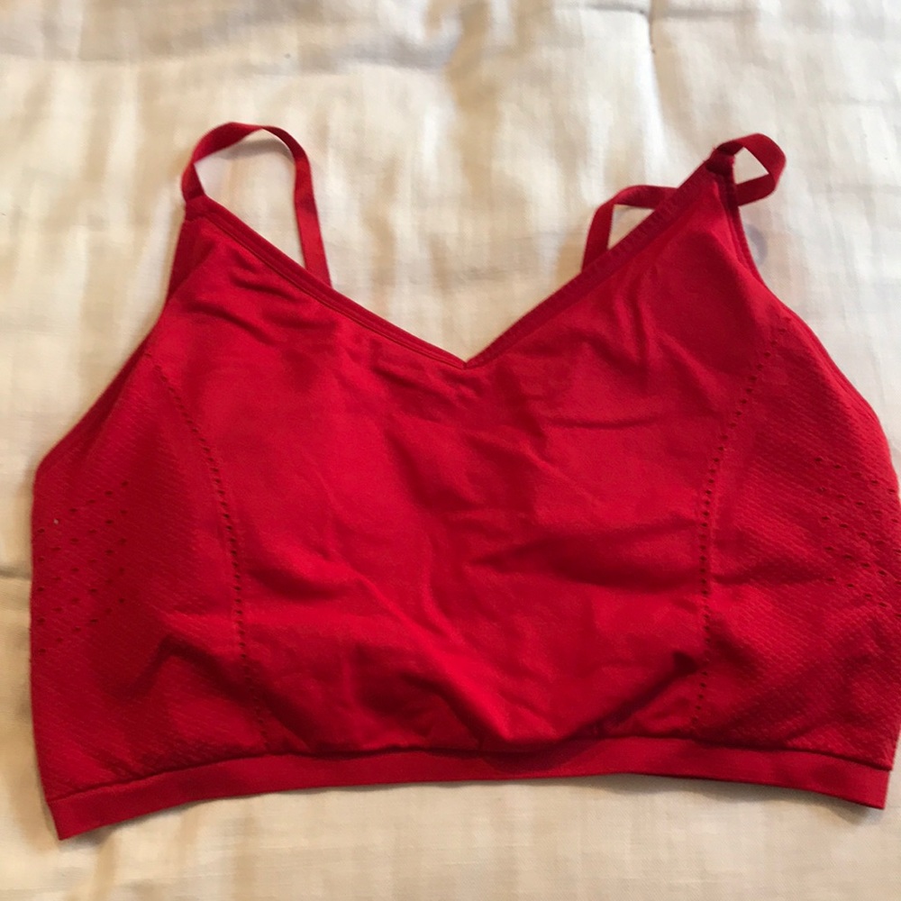 Fabletics low impact sports bra